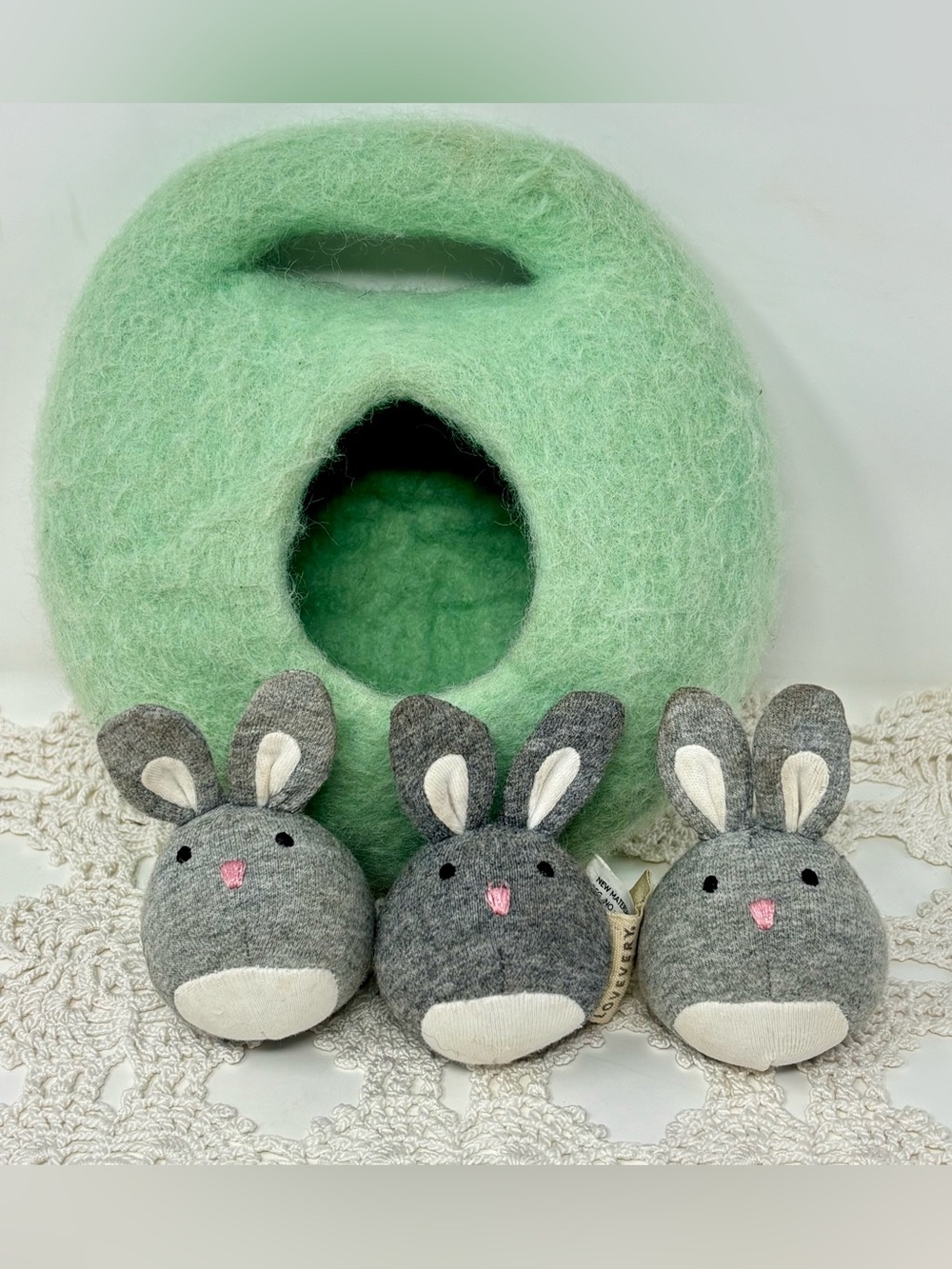 Lovevery Bunnies in Felt Burrow Green Pouch Felted Wool Montessori Learning Toy